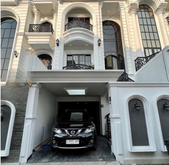 Dijual Rumah Full Furnished di Area Jagakarsa