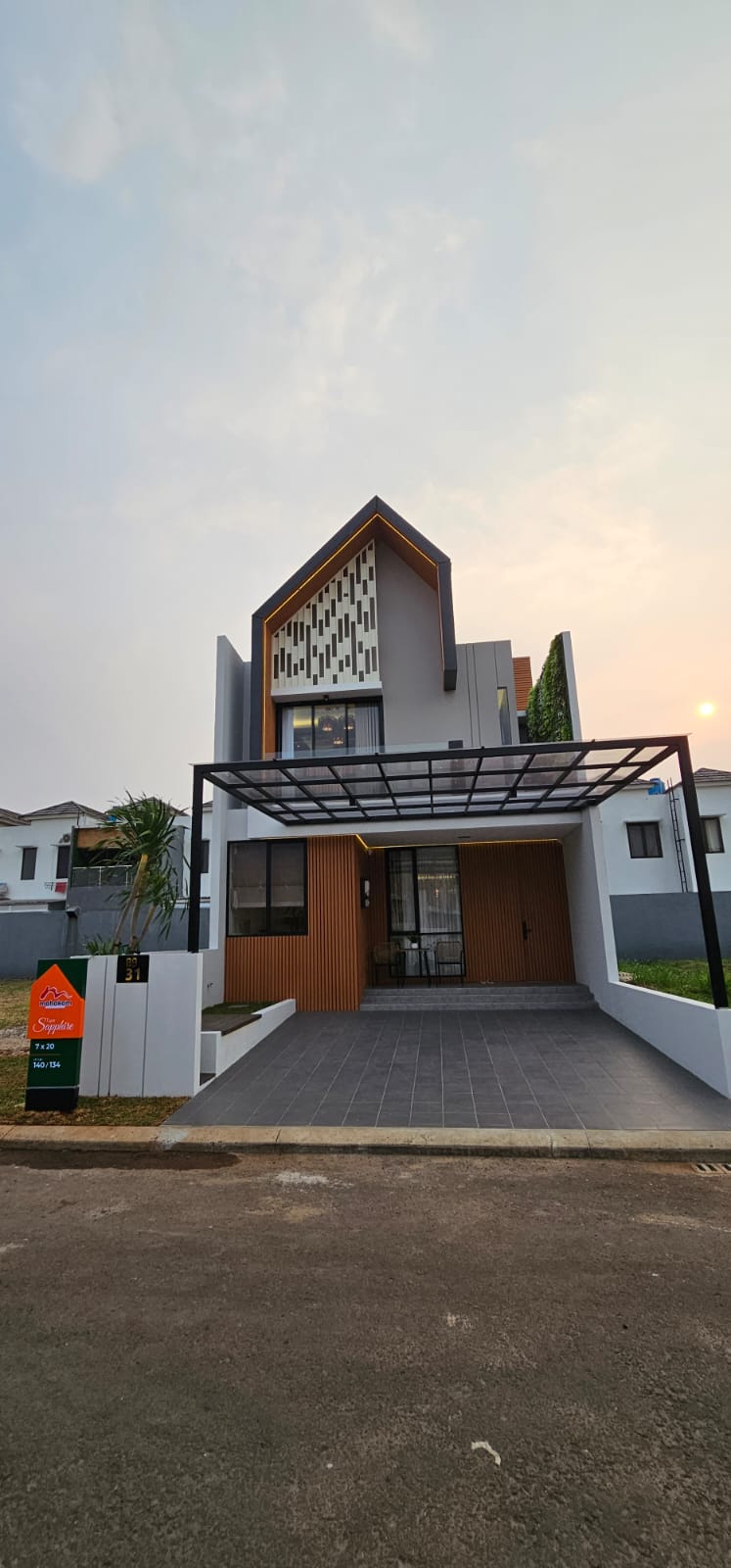 Cluster Mahakam Type Saphire